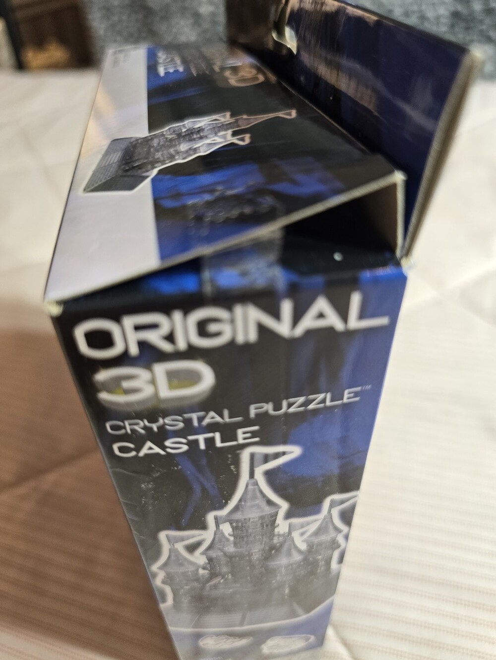BePuzzled Original 3D Crystal Puzzle Castle Level 3 Deluxe Brainteaser - Picture 3 of 9